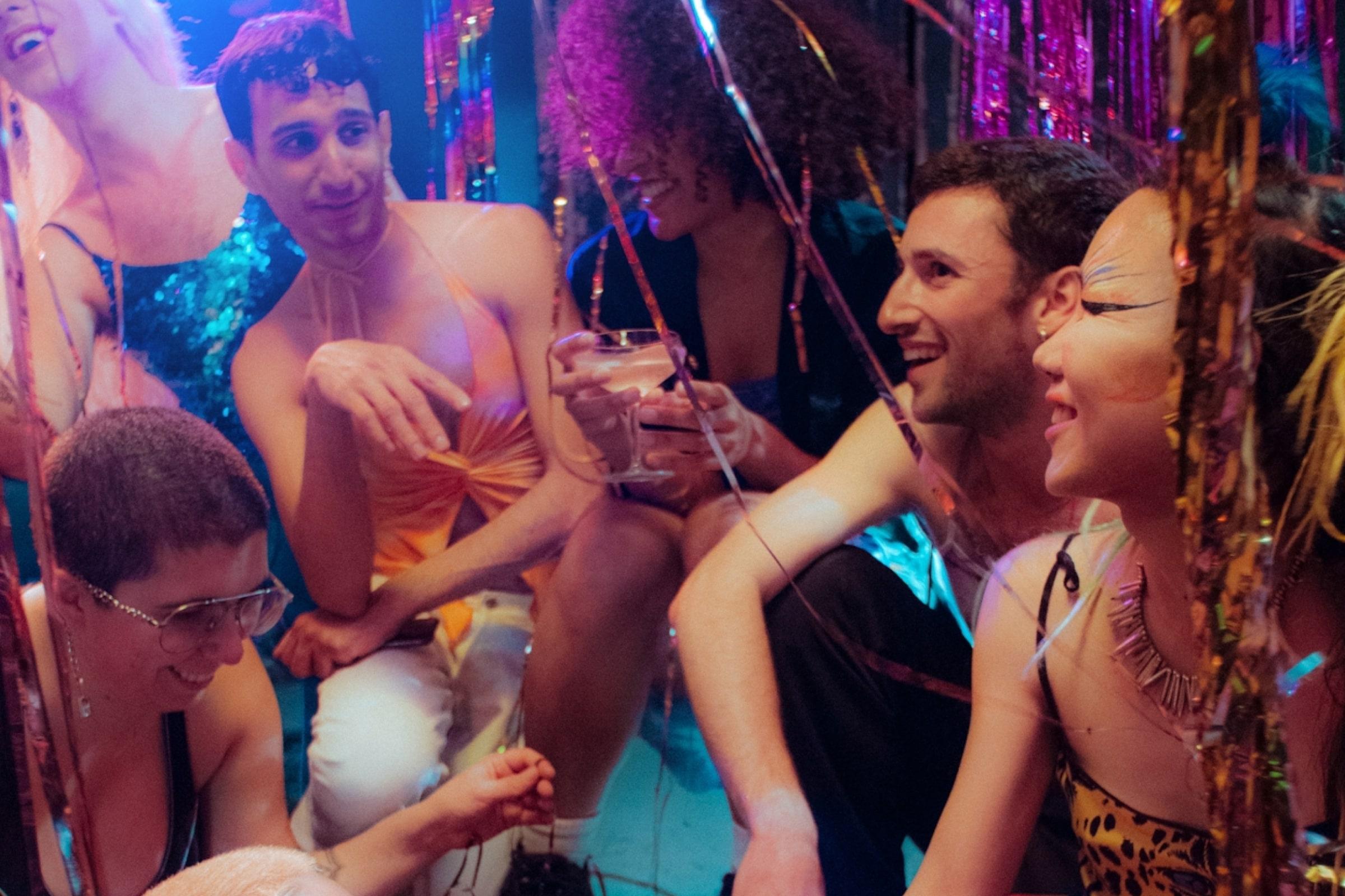 What Does It Mean to Be Gender Fluid? What Does It Mean to Be Gender Fluid?